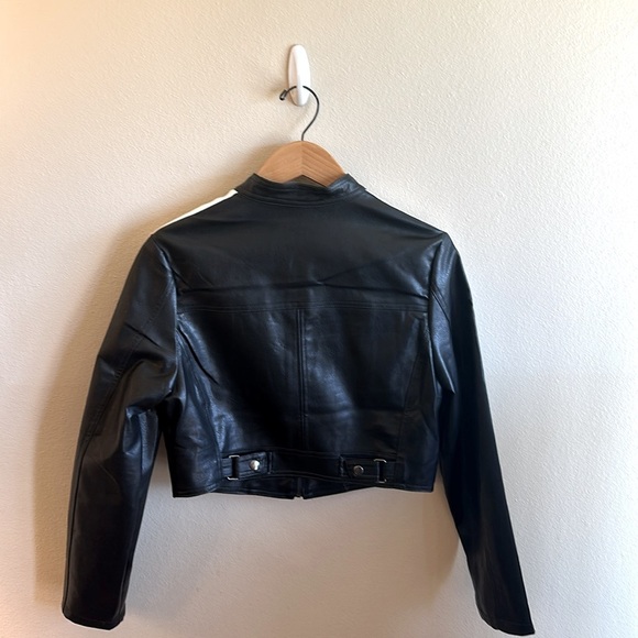 Love Tree Faux Leather Jacket Size Large Black/White Contrast Stripe Cropped - Picture 6 of 15